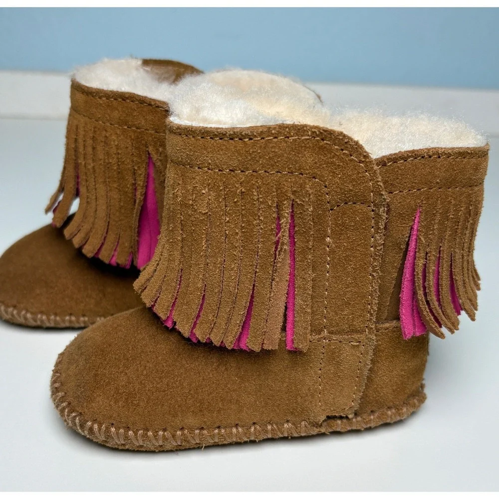 UGG Boots 2/3‎ infant Chestnut Pink Fringe Suede Sheepskin Booties branyn